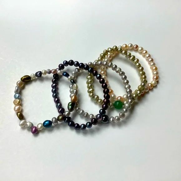 Set of 5 Genuine Freshwater Pearl Stretch Bracelets, Multi Color - Picture 5 of 5